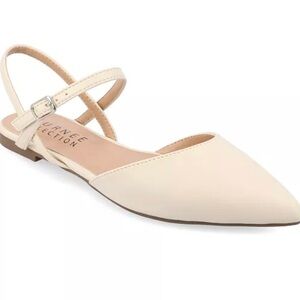 Journee Collection Women’s Martine Strappy Pointed Toe Flats Women’s 11 Cream